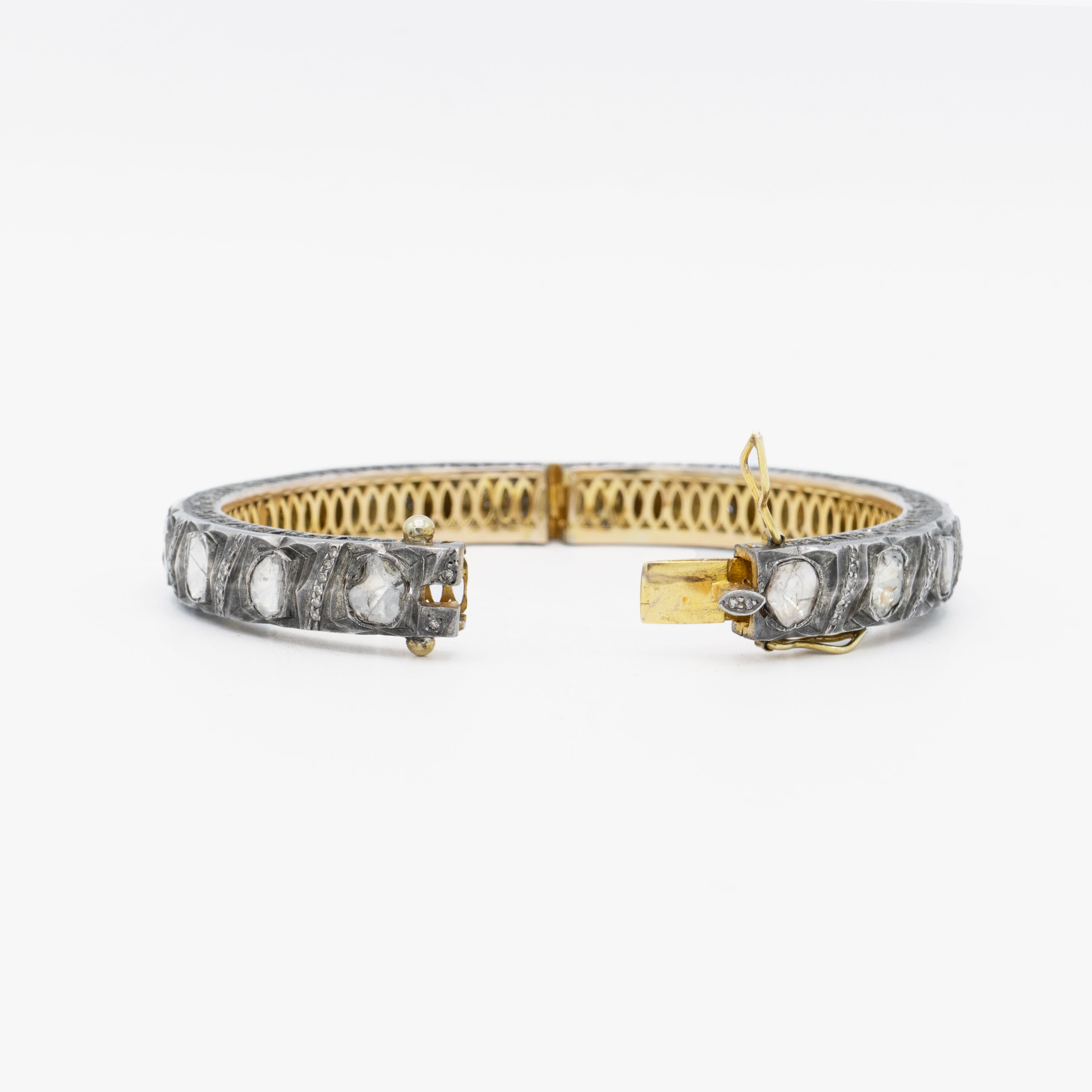 AM Studio Polki Diamond Bangle