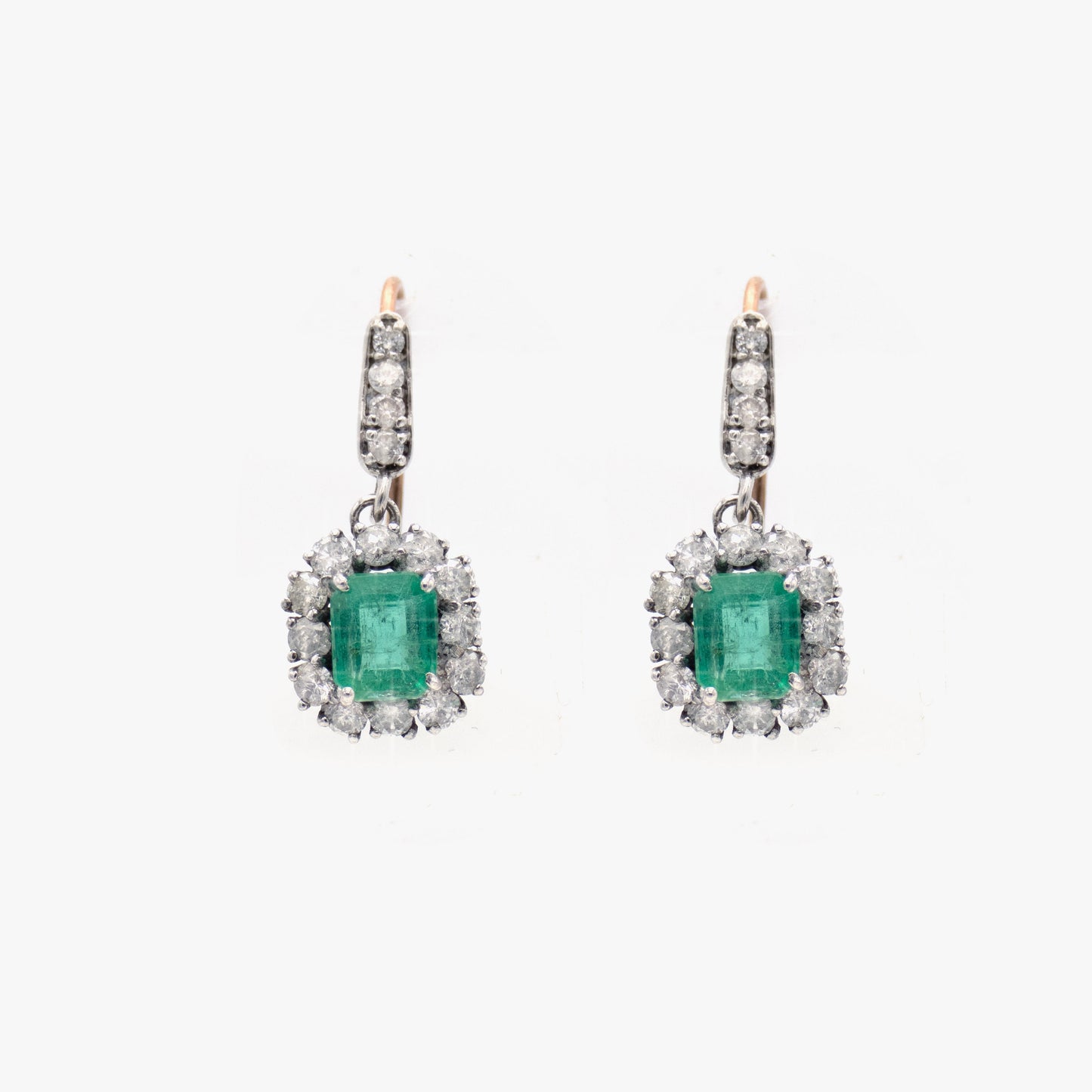 Emerald and Diamonds Earrings