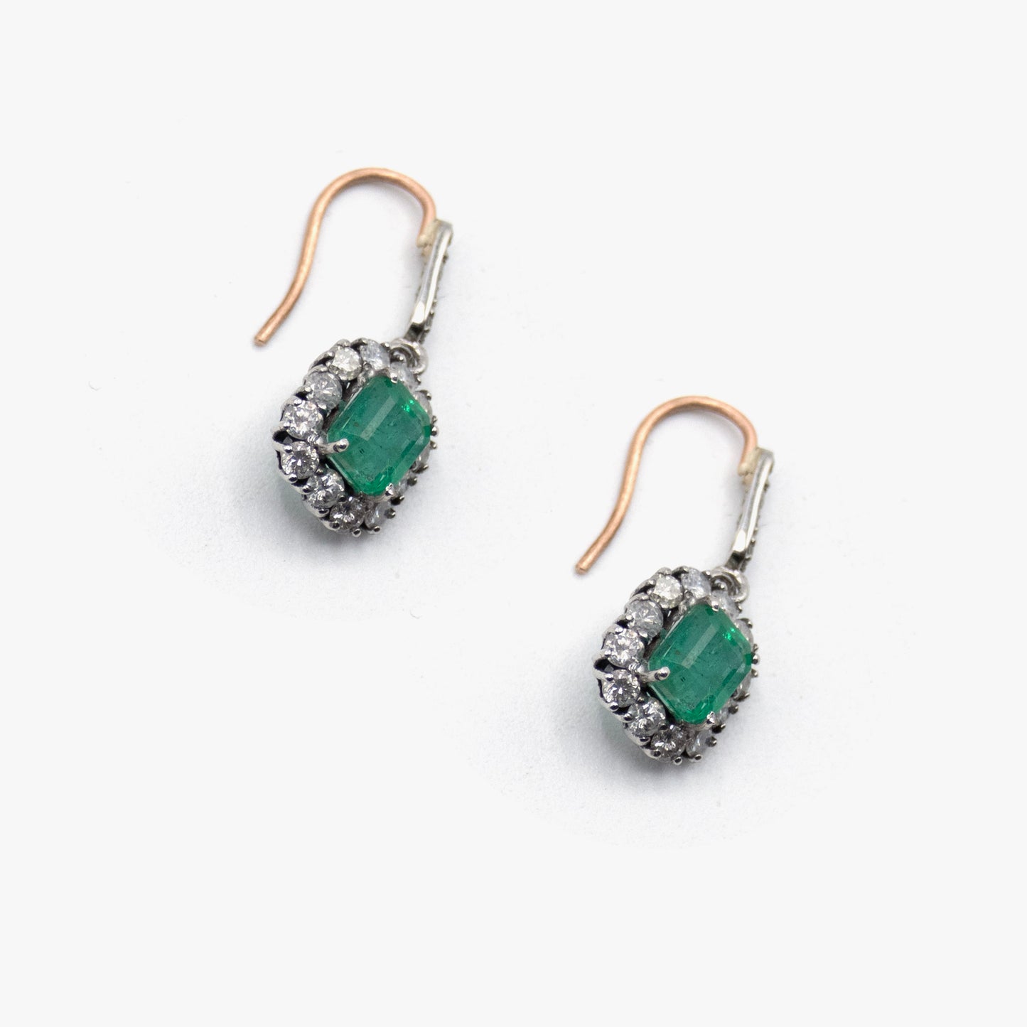 Emerald and Diamonds Earrings