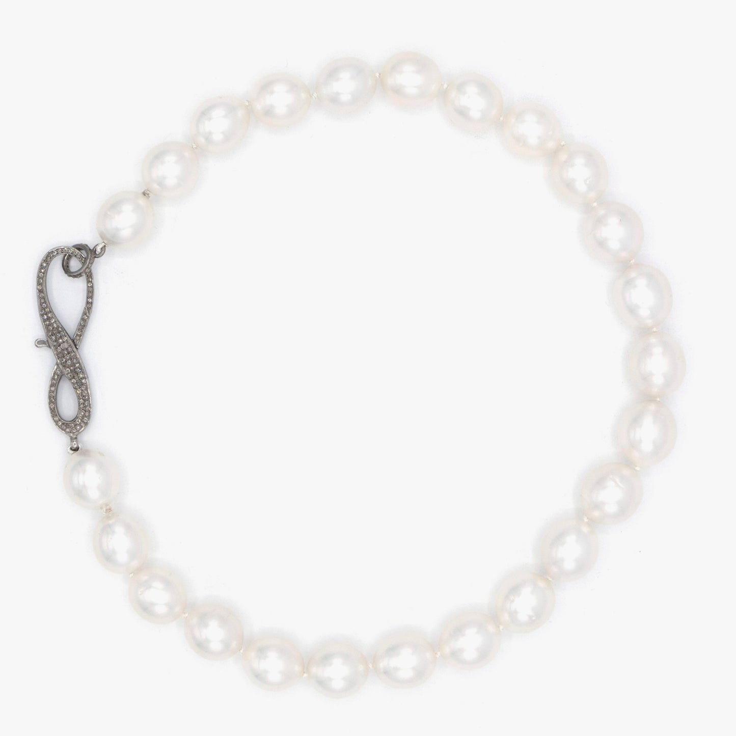 AM Studio South Sea Pearls With Diamond Clasp Necklace