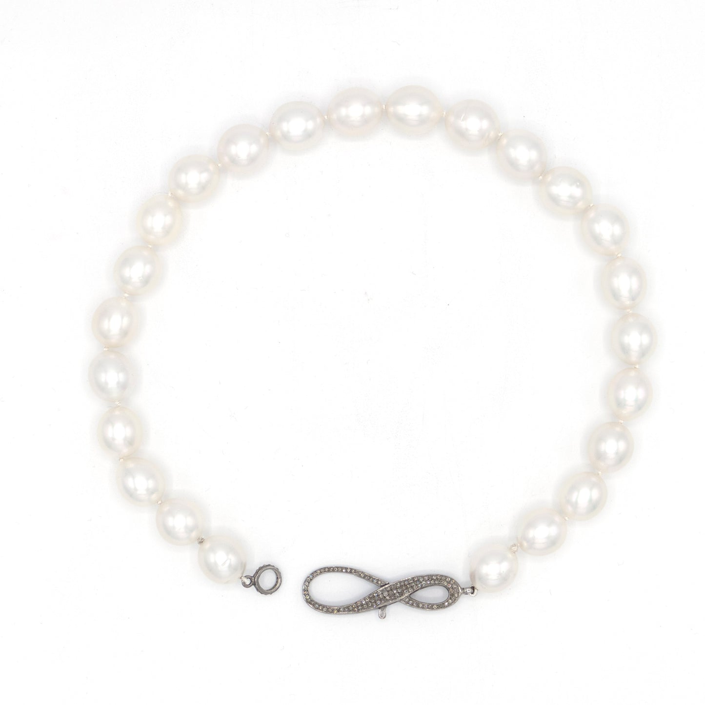 AM Studio South Sea Pearls With Diamond Clasp Necklace
