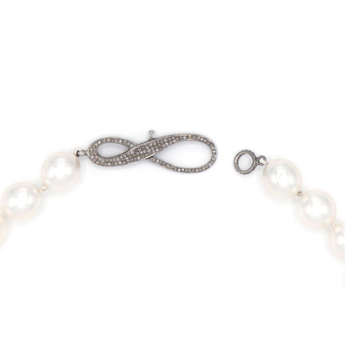 AM Studio South Sea Pearls With Diamond Clasp Necklace