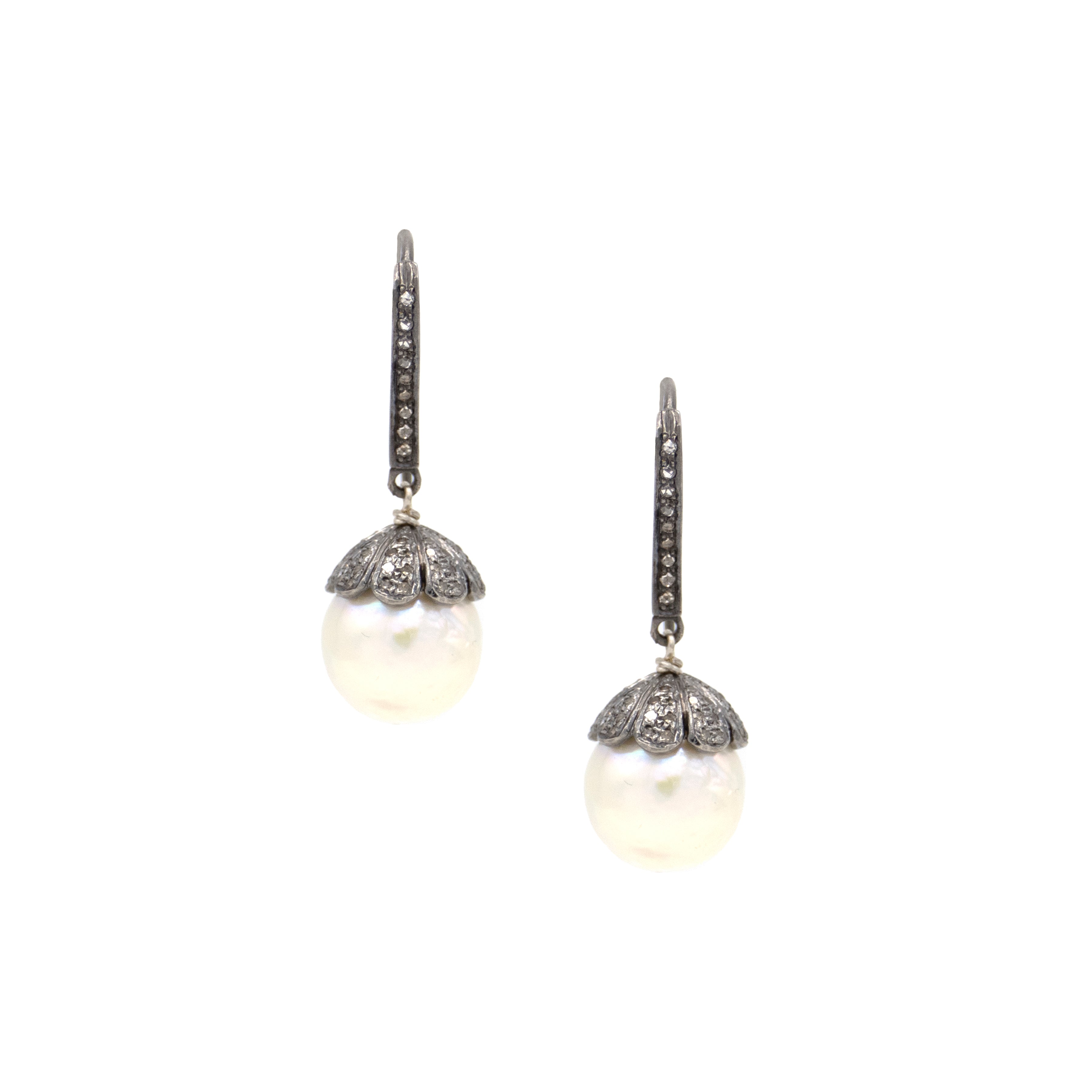 AM Studio South Sea Pearl With Diamond Bead Cap