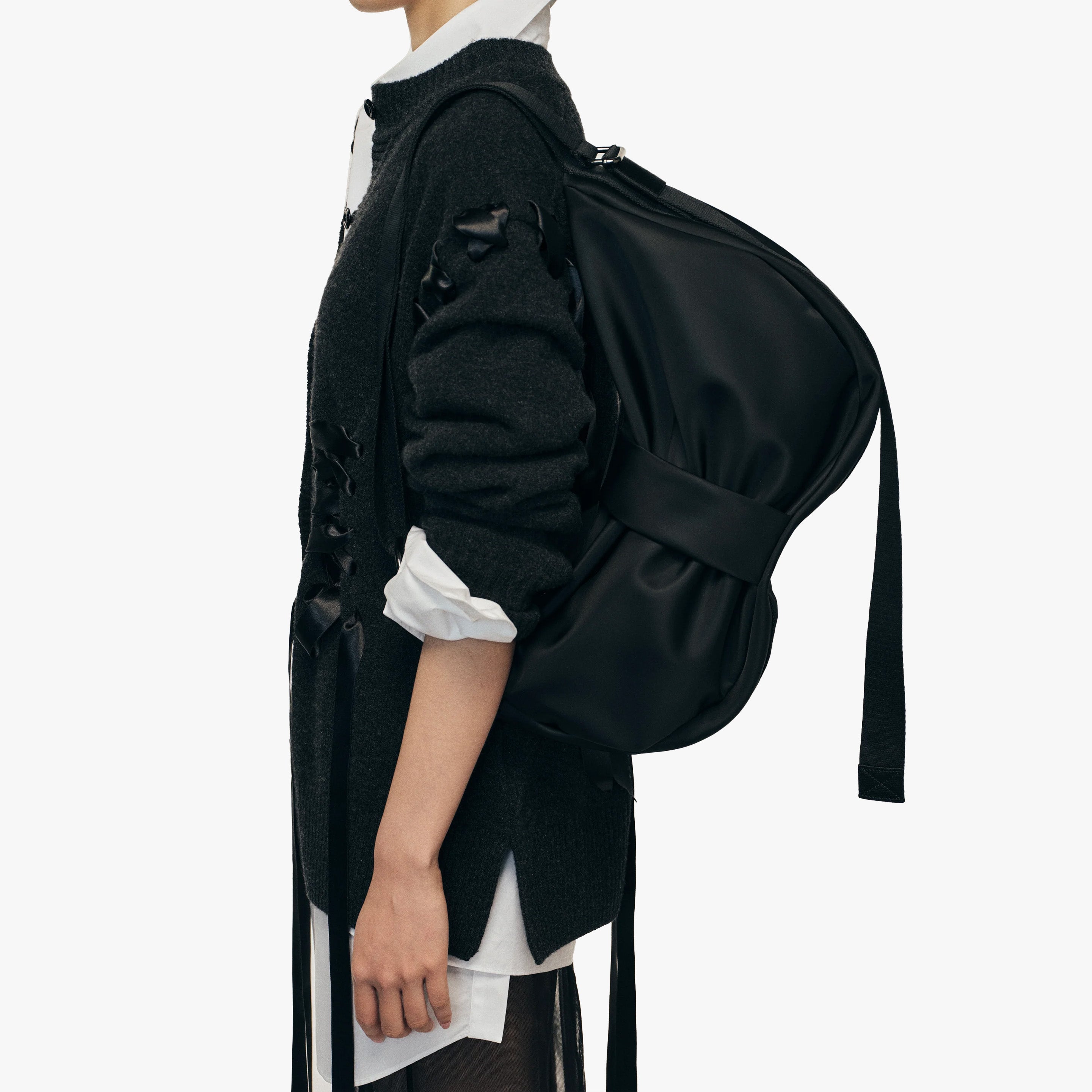 Simone Rocha Beaded Sling Bow Bag | FETNEH BLAKE CONCEPT