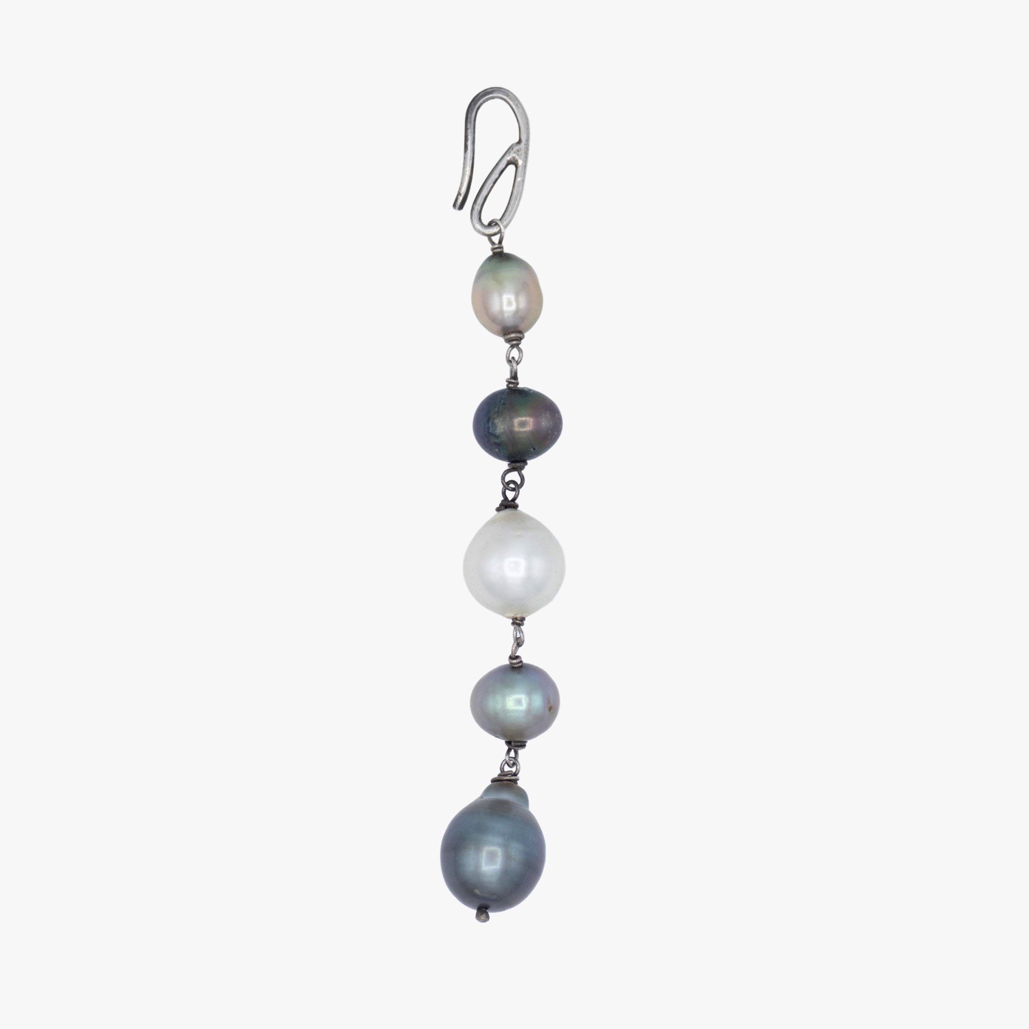 Detachable lariat from a Tahitian lariat necklace