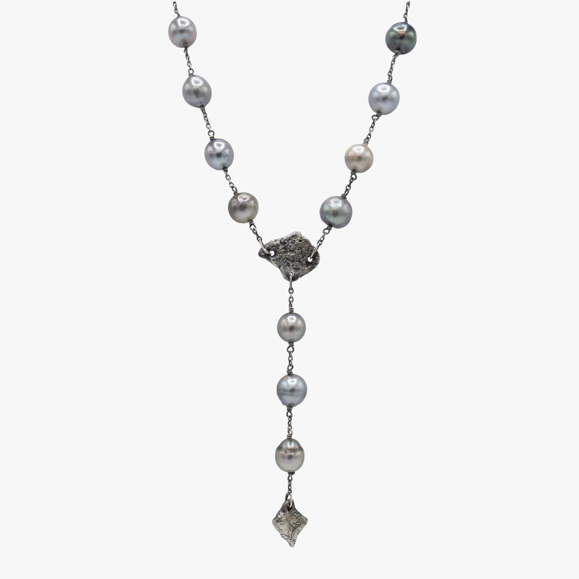 A sterling silver and Tahitian pearl necklace