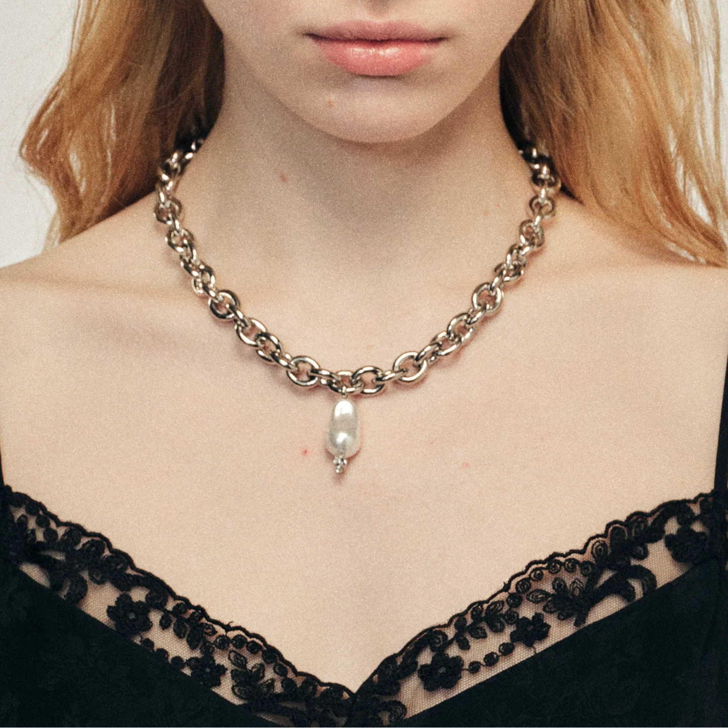 Pearl Pendant Chain Necklace