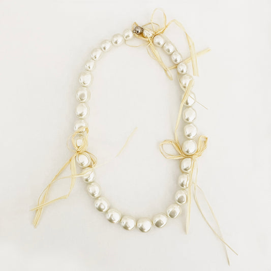 Pearl Necklace With Raffia