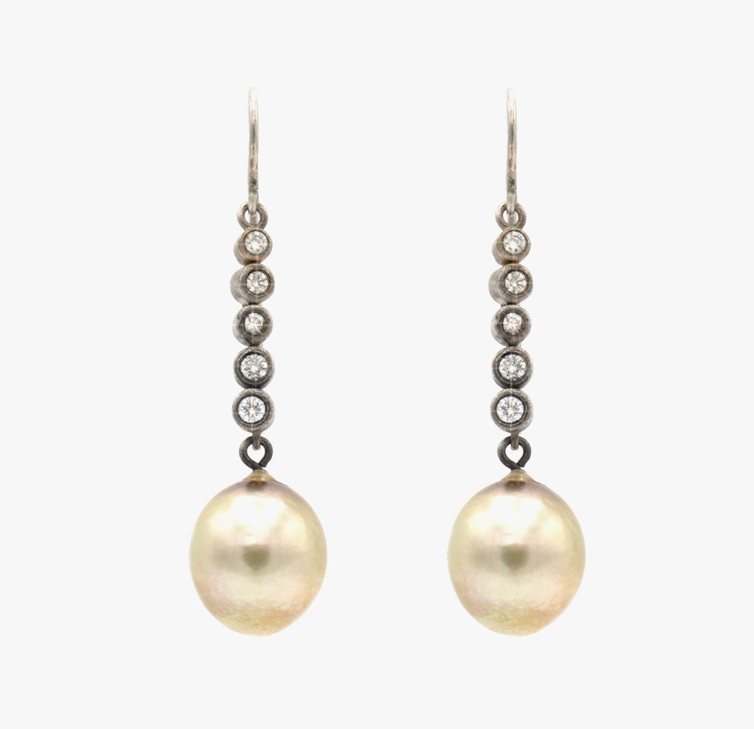 Irit Design Pearl Earrings