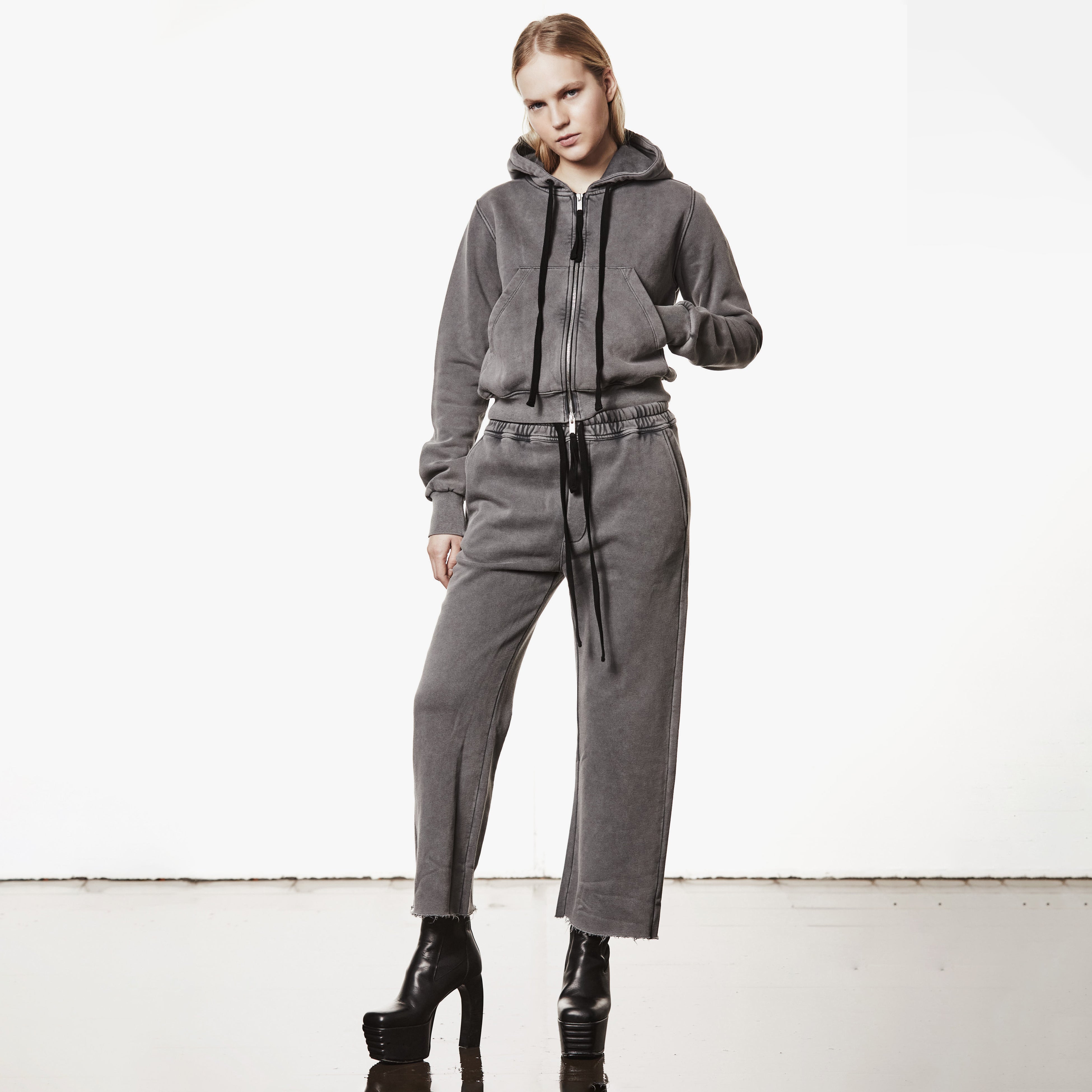 Thom Krom Hoodie – FETNEH BLAKE CONCEPT Thom Krom Hoodie – FETNEH BLAKE CONCEPT