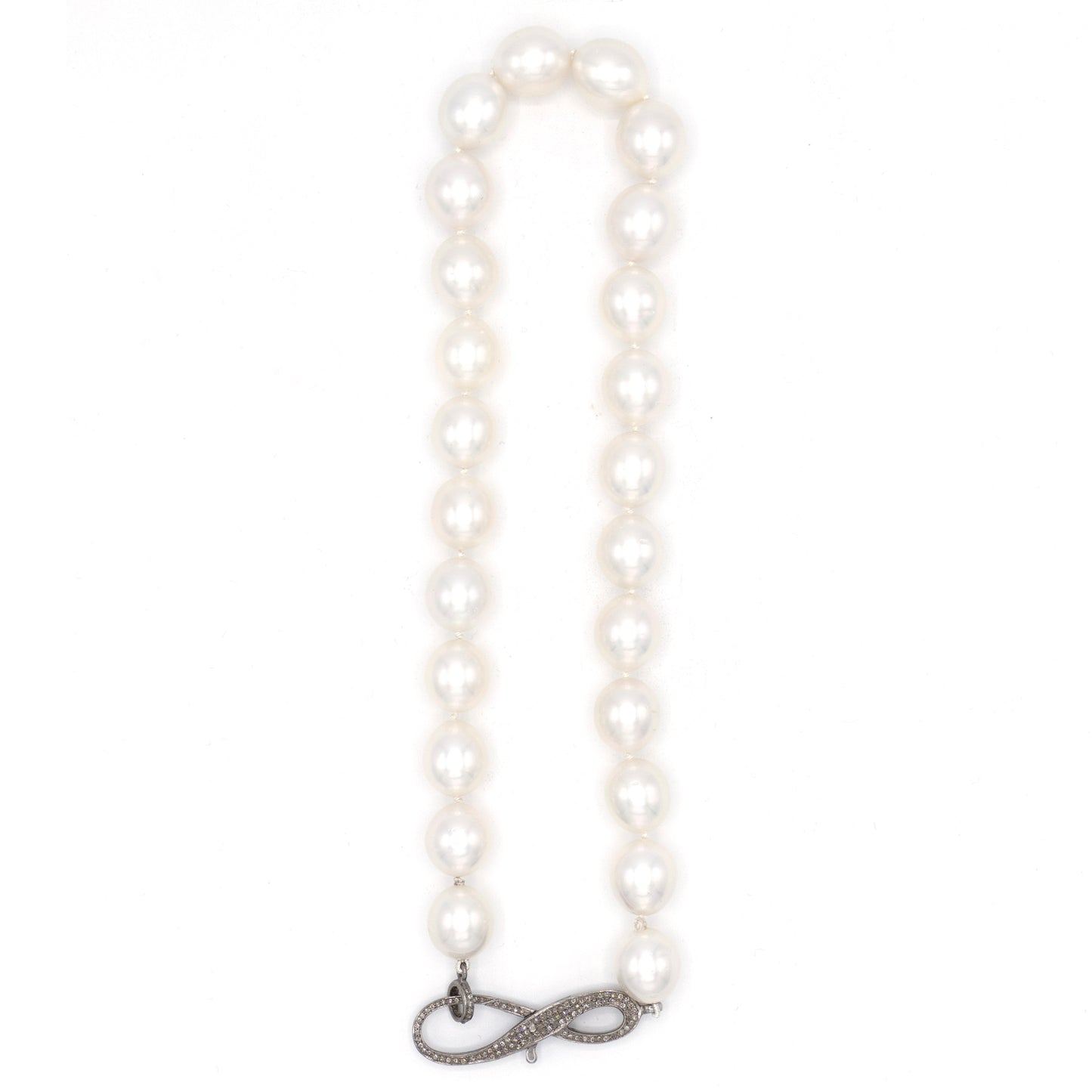 AM Studio South Sea Pearls With Diamond Clasp Necklace