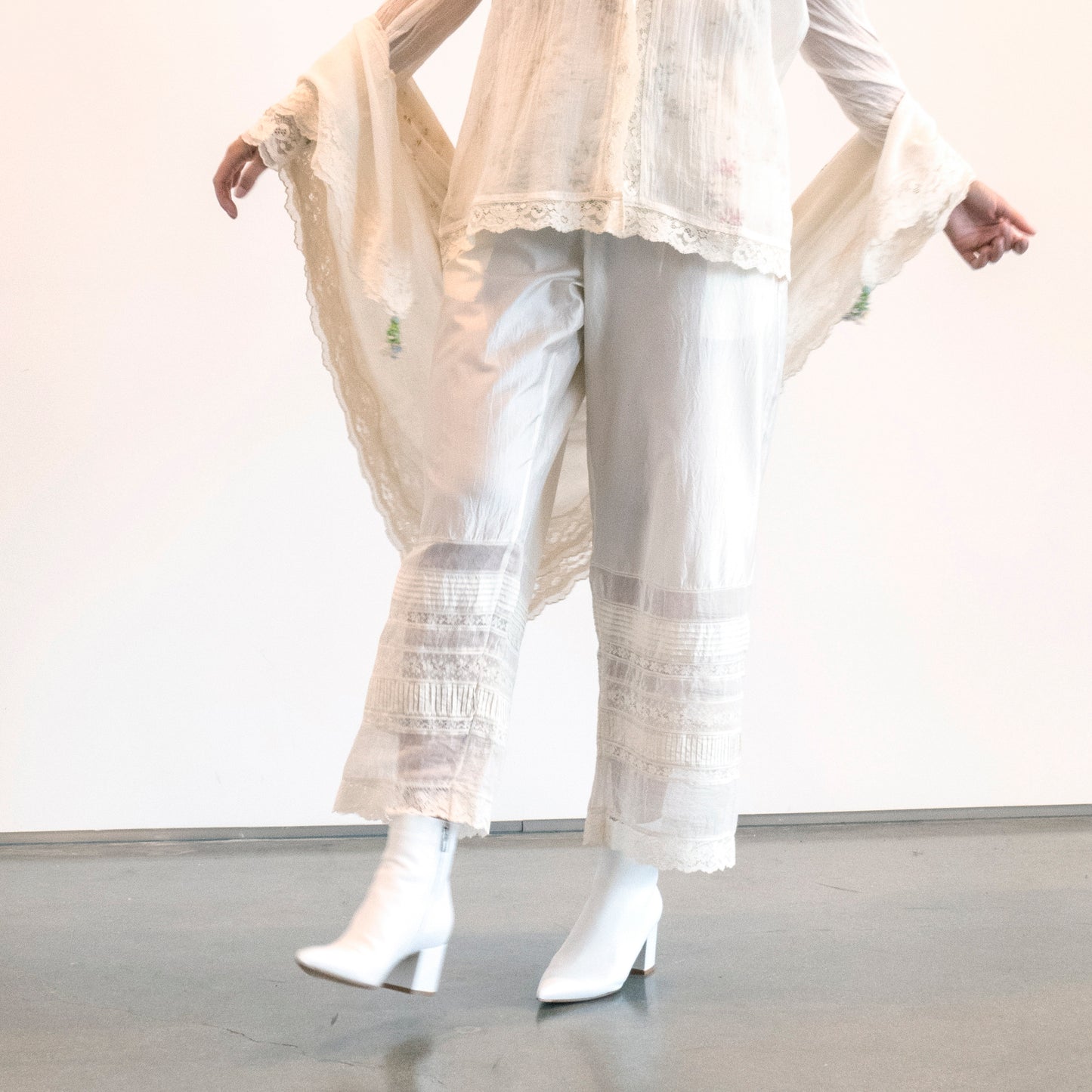 Péro Silk Cream Pants